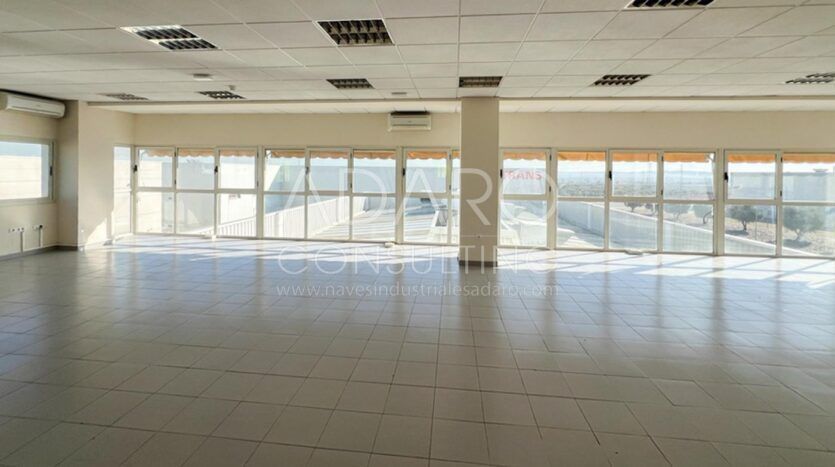 Nave industrial en venta en Getafe de 1.140 m²