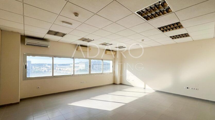 Nave industrial en venta en Getafe de 1.140 m²