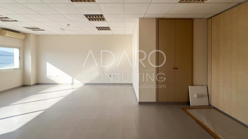 Nave industrial en venta en Getafe de 1.140 m²