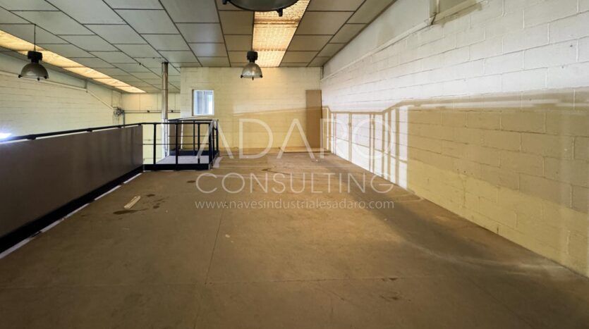 Nave en Alquiler en Vallecas de 925 m²
