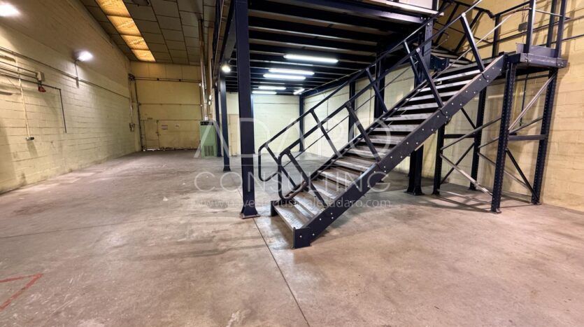 Nave en Alquiler en Vallecas de 925 m²