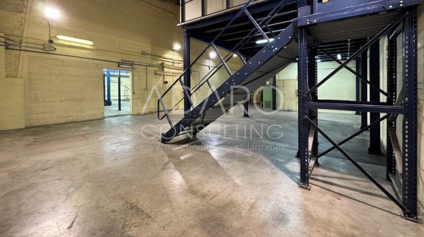 Nave en Alquiler en Vallecas de 925 m²