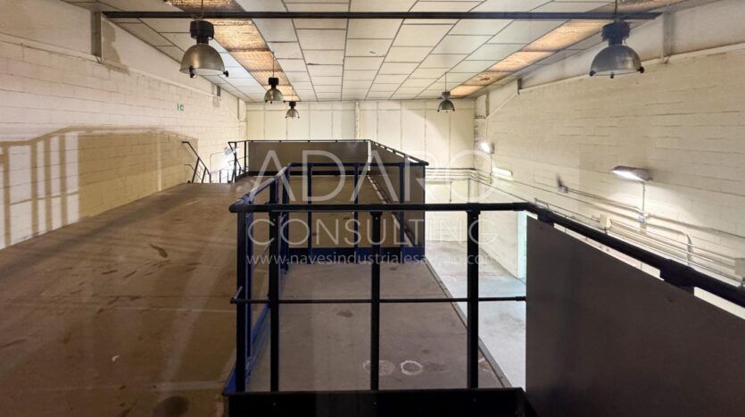 Nave en Alquiler en Vallecas de 925 m²