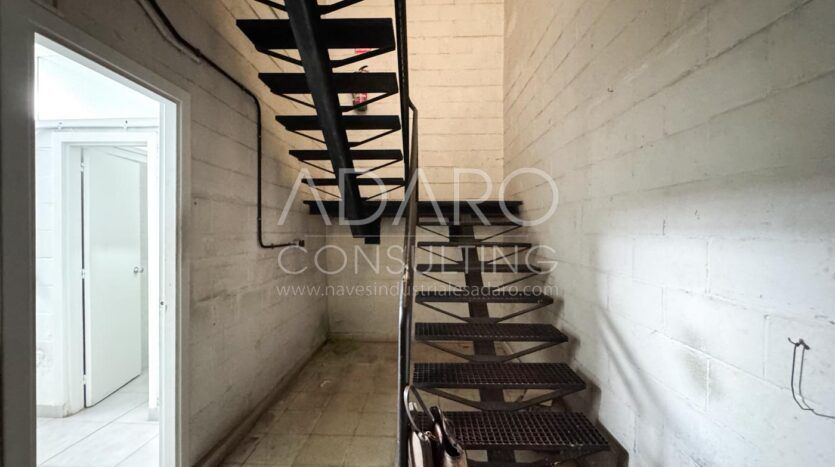 Nave en Alquiler en Vallecas de 925 m²