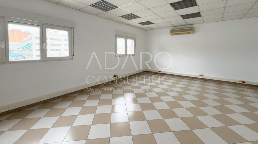 Nave en Alquiler en Vallecas de 925 m²
