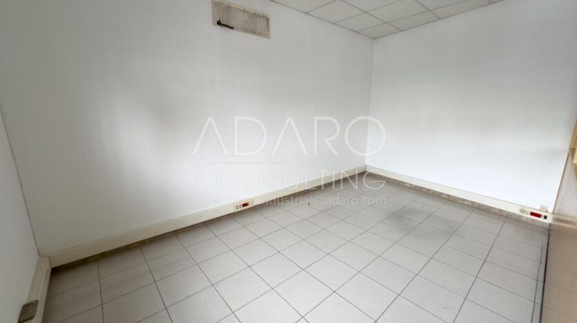 Nave en Alquiler en Vallecas de 925 m²