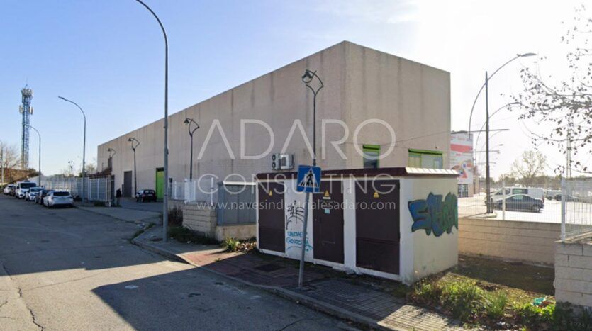 Nave en Alquiler en Parla de 877 m²