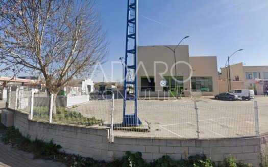 Nave en Alquiler en Parla de 877 m²