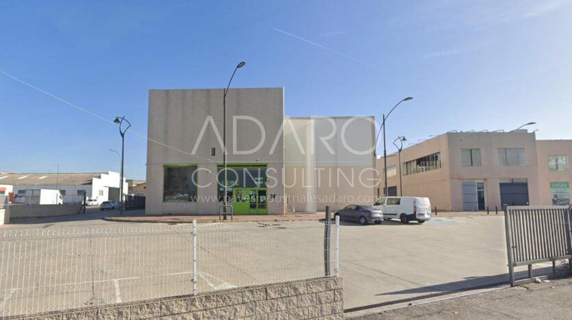 Nave en Alquiler en Parla de 877 m²