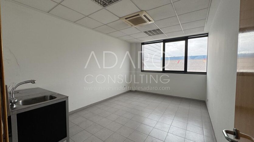 Nave en Venta en San Fernando de Henares de 9.177 m2