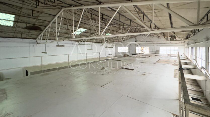 Nave en Venta en Arganda del Rey de 589 m²