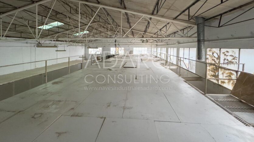 Nave en Venta en Arganda del Rey de 589 m²
