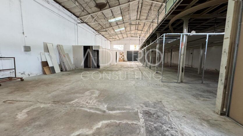 Nave en Venta en Arganda del Rey de 589 m²