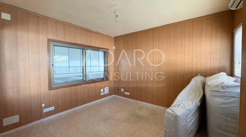Nave en Venta en Arganda del Rey de 589 m²