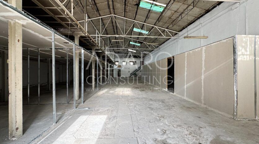 Nave en Venta en Arganda del Rey de 589 m²