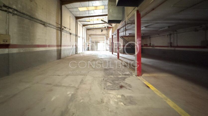 Nave en Alquiler en Fuenlabrada de 486 m²