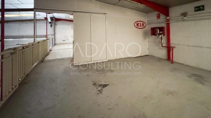 Nave en Alquiler en Fuenlabrada de 486 m²