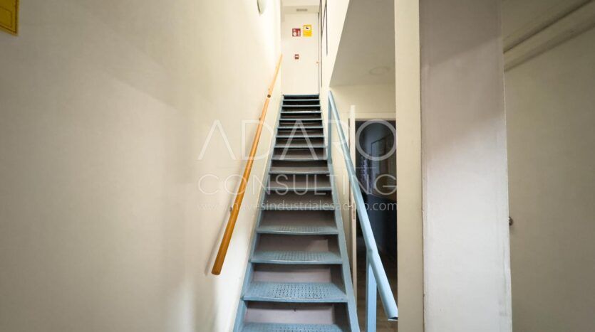 Nave en Venta en San Fernando de Henares de 596 m²