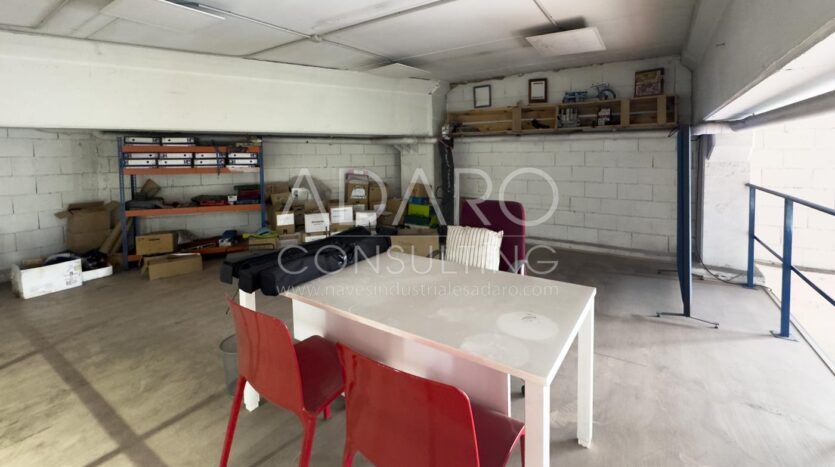 Nave en Venta en Alcobendas de 528 m²