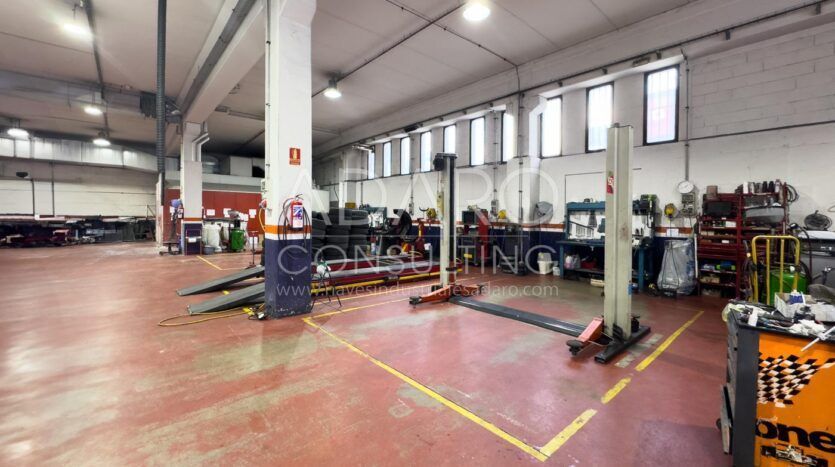 Nave en Venta en Alcobendas de 528 m²