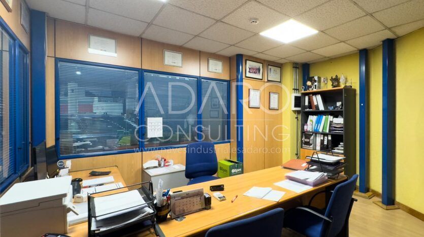 Nave en Venta en Alcobendas de 528 m²