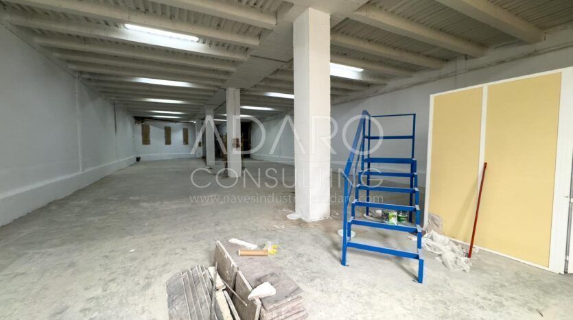 Alquiler de nave industrial en Parla de 905 m²