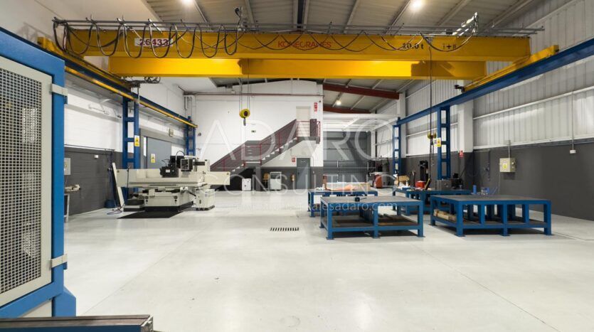 Nave en Venta en Torrejón de Ardoz de 841 m²
