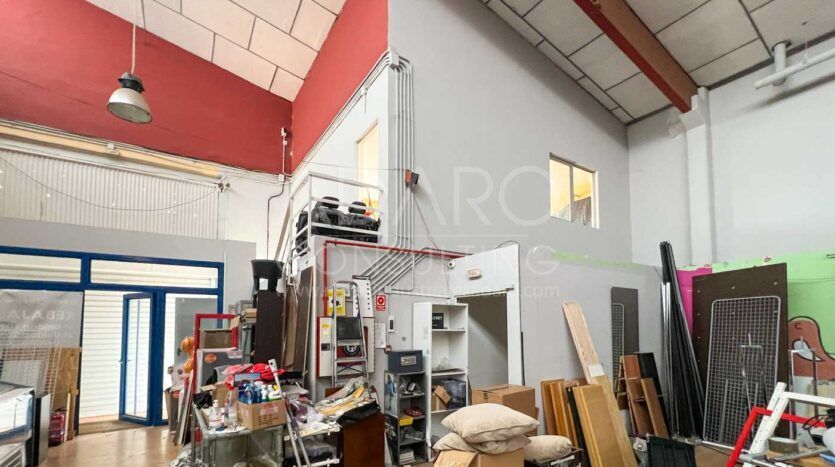 Nave Industrial en venta en Ajalvir de 700 m²
