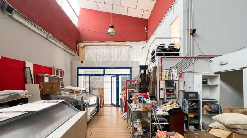 Nave Industrial en venta en Ajalvir de 700 m²