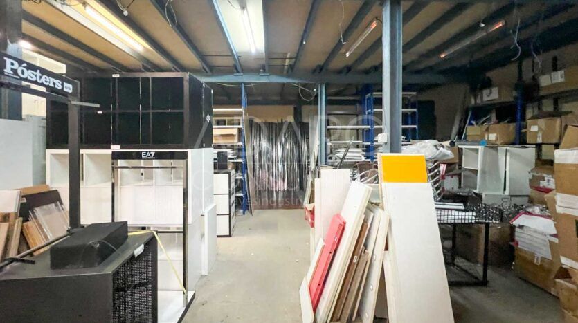 Nave Industrial en venta en Ajalvir de 700 m²