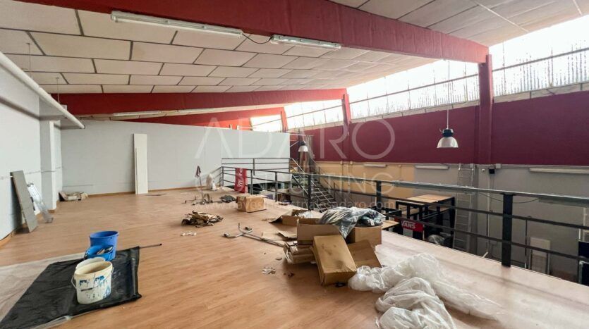 Nave Industrial en venta en Ajalvir de 700 m²