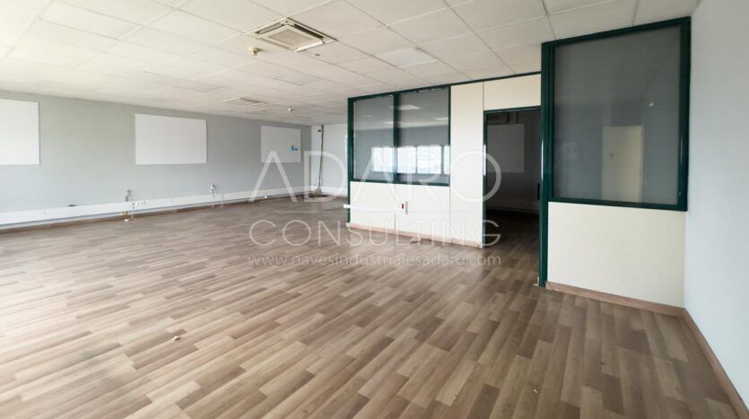 Nave industrial en venta en Meco, de 2.847 m