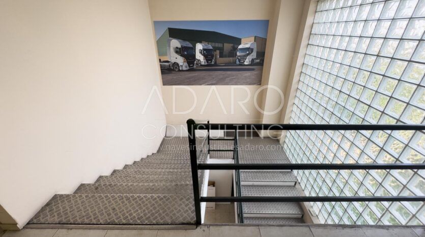 Nave industrial en venta en Meco, de 2.847 m