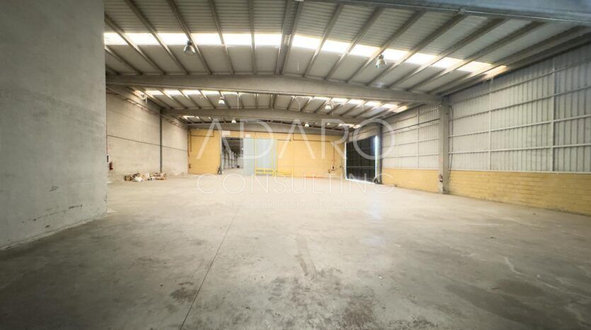 Nave industrial en venta en Meco, de 2.847 m