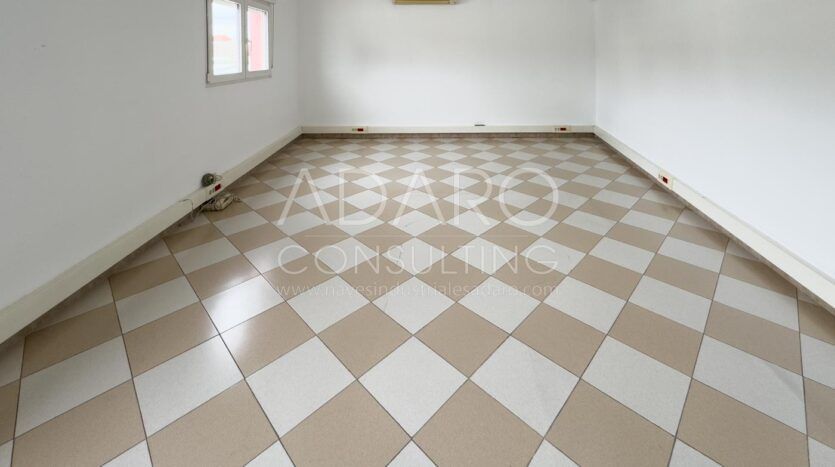 Nave en Alquiler en Vallecas de 531 m²