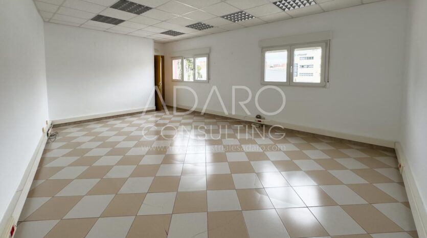 Nave en Alquiler en Vallecas de 531 m²