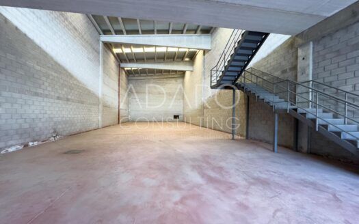 Nave Industrial en Venta en Guadalajara de 810 m²