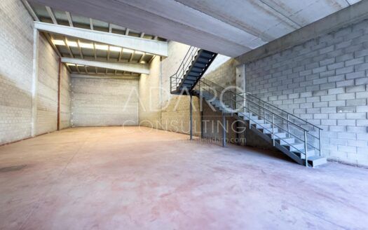 Nave Industrial en Venta en Guadalajara de 810 m²