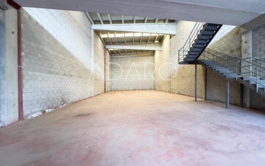 Nave Industrial en Venta en Guadalajara de 550 m²