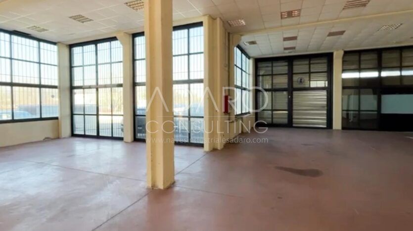 Nave Industrial en Alquiler en Fuenlabrada de 697 m²