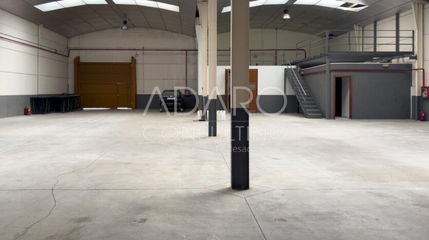 Nave Industrial en Venta en Leganés de 500 m²