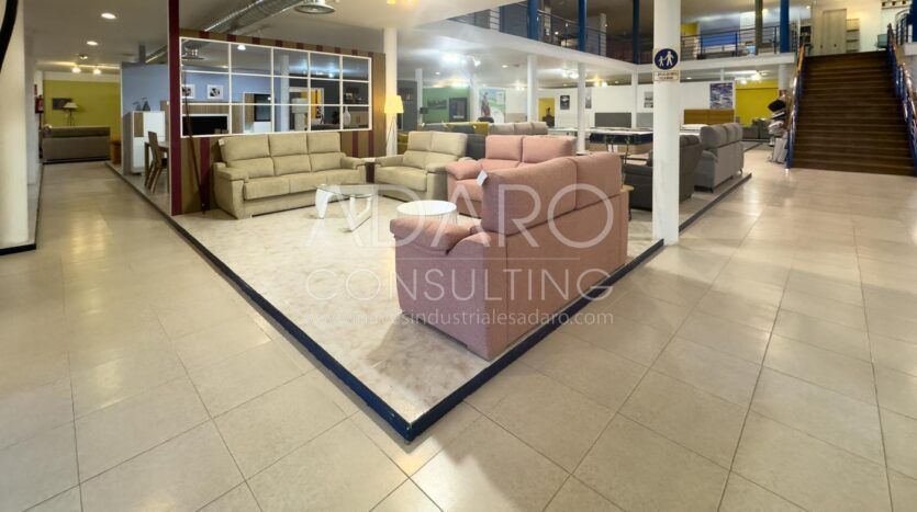 Nave Industrial en Venta en Cabanillas del Campo de 2.500 m²