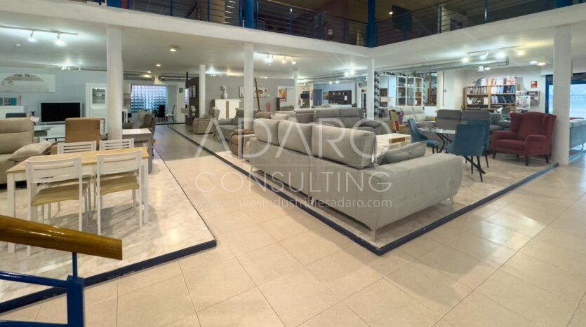Nave Industrial en Venta en Cabanillas del Campo de 2.500 m²