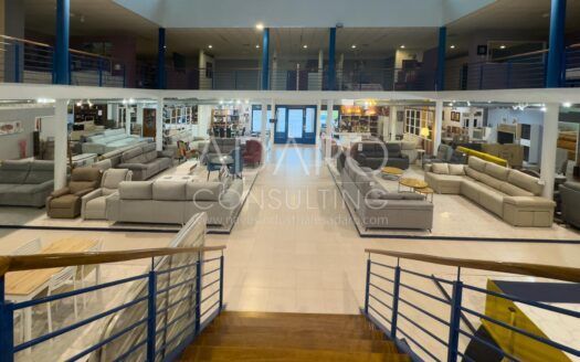 Nave Industrial en Venta en Cabanillas del Campo de 2.500 m²