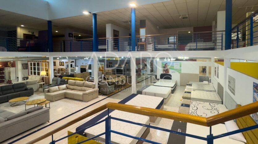 Nave Industrial en Venta en Cabanillas del Campo de 2.500 m²
