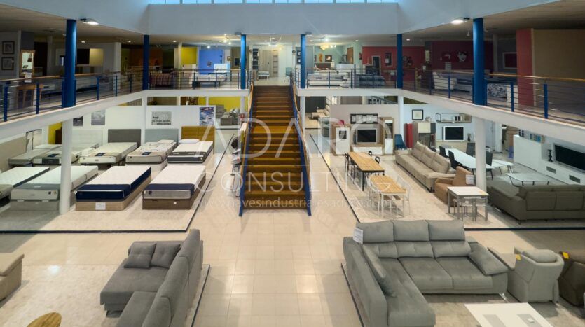Nave Industrial en Venta en Cabanillas del Campo de 2.500 m²