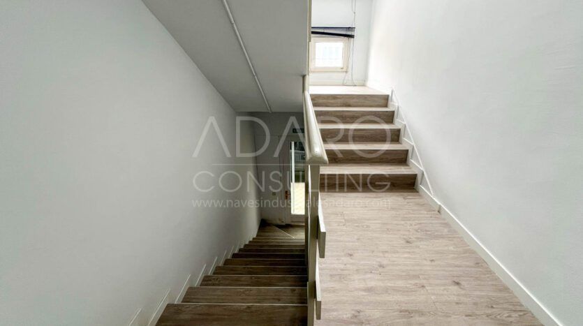 Nave industrial en alquiler en Coslada de 672 m²