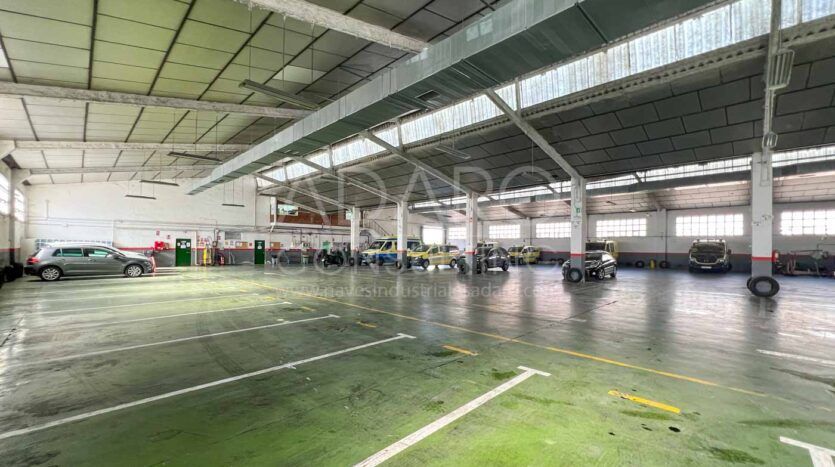 Nave Industrial en Alquiler en Leganés de 2.030 m2
