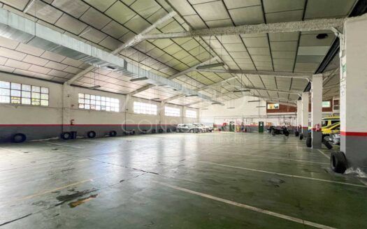 Nave Industrial en Alquiler en Leganés de 2.030 m²