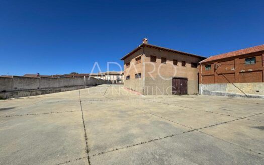 Nave en Venta en Navalcarnero de 1.785 m²